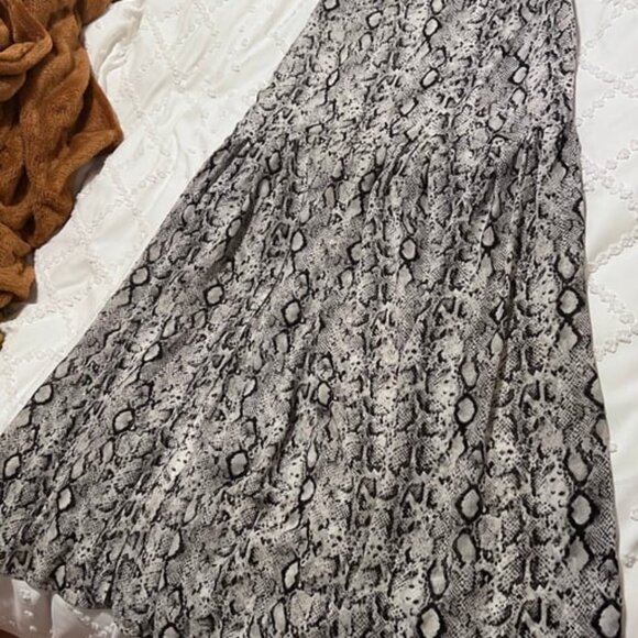 NWT- Forever21 - Snake print strapless drop waist chiffon mesh maxi dress - Picture 4 of 10